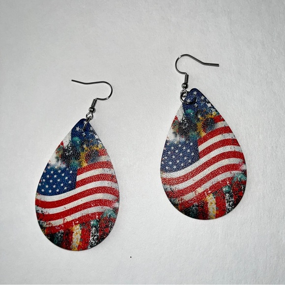 Flag teardrop earrings. Light wt faux leather. Bright design both sides. 3” NIP - Picture 3 of 6